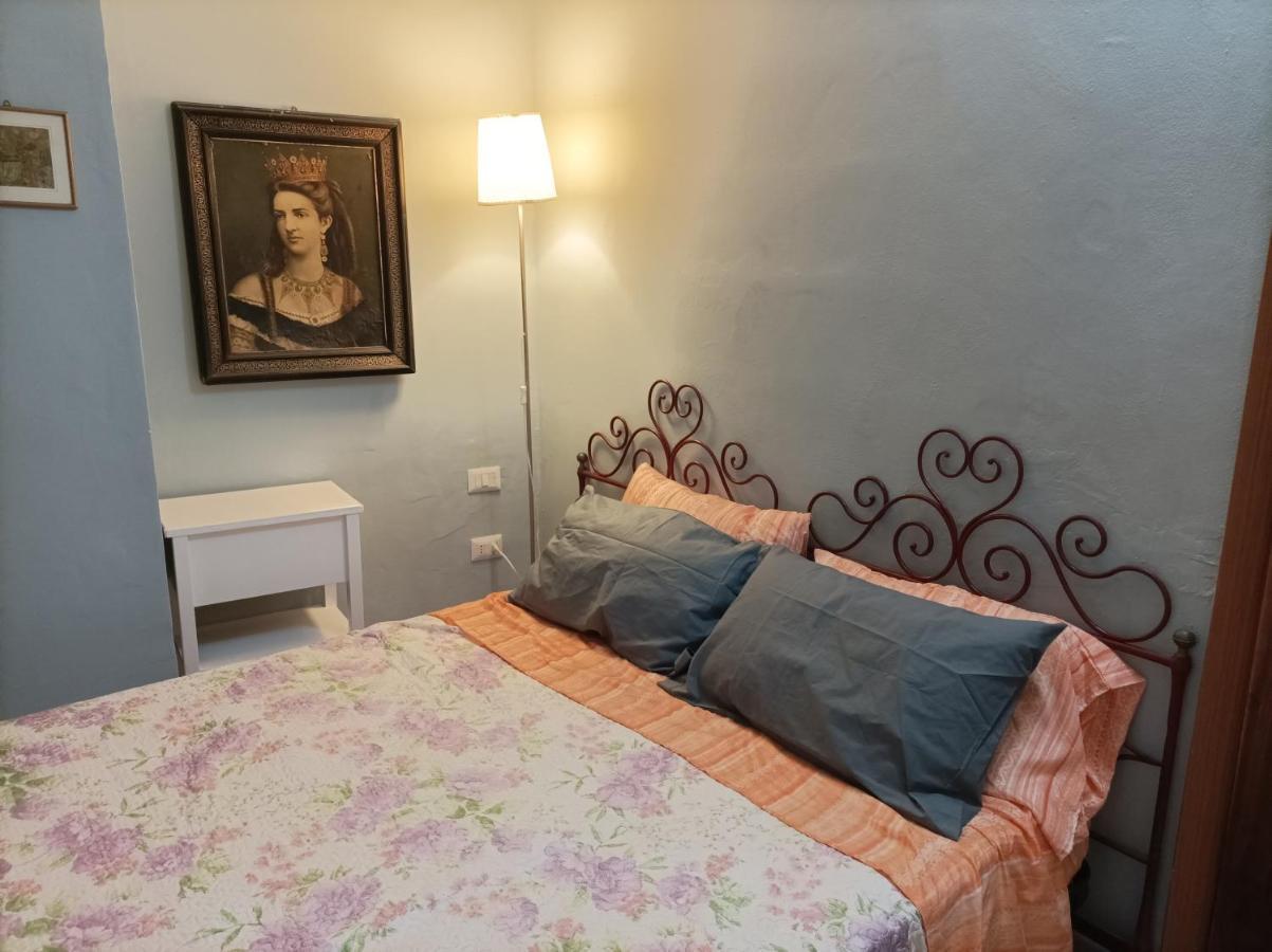 Saint Mary Magdalene Appartement Acqui Terme Buitenkant foto