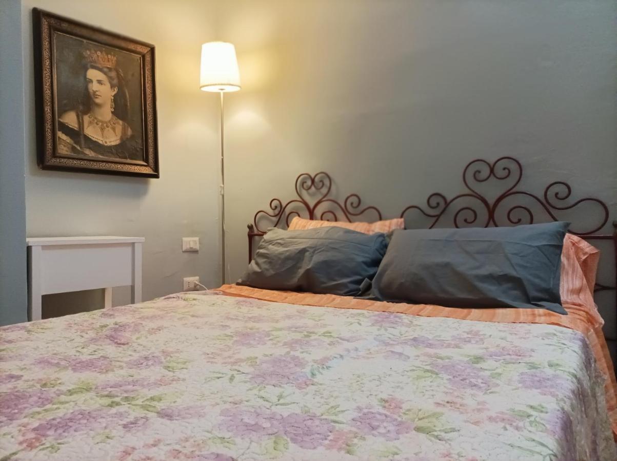 Saint Mary Magdalene Appartement Acqui Terme Buitenkant foto