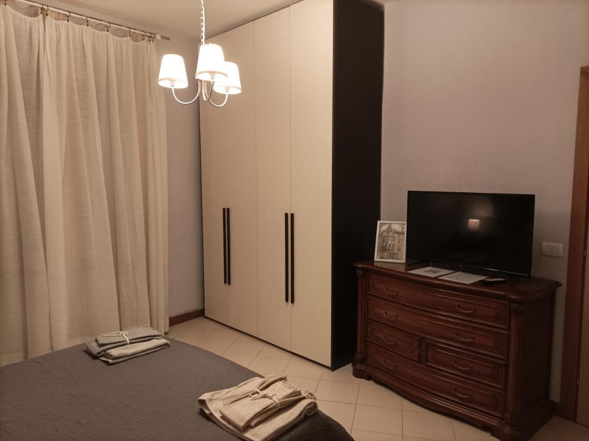 Saint Mary Magdalene Appartement Acqui Terme Buitenkant foto